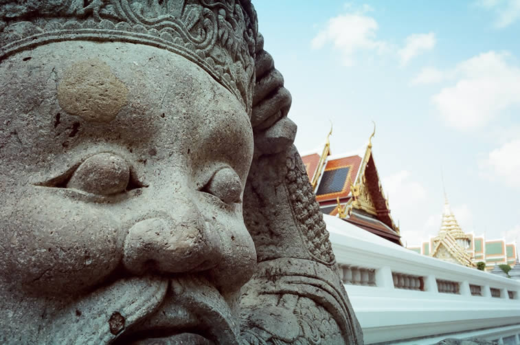 Photography: UN-THAI-TLED – Shot on Kodak VISION3 250D 5207 at EI 250 (35mm format)