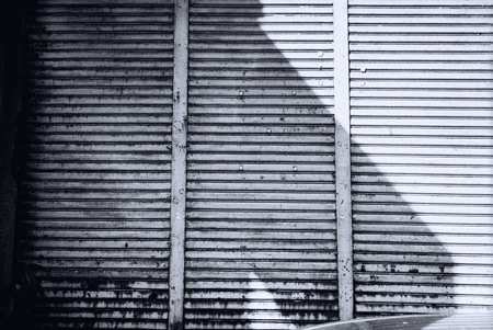 Photography: Shuttered – Shot on ILFORD FP4 PLUS (35mm)