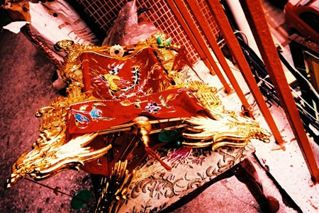 Photography: Gilded – Shot on Fuji Velvia 100F RVP100F at EI 80 (35mm format)