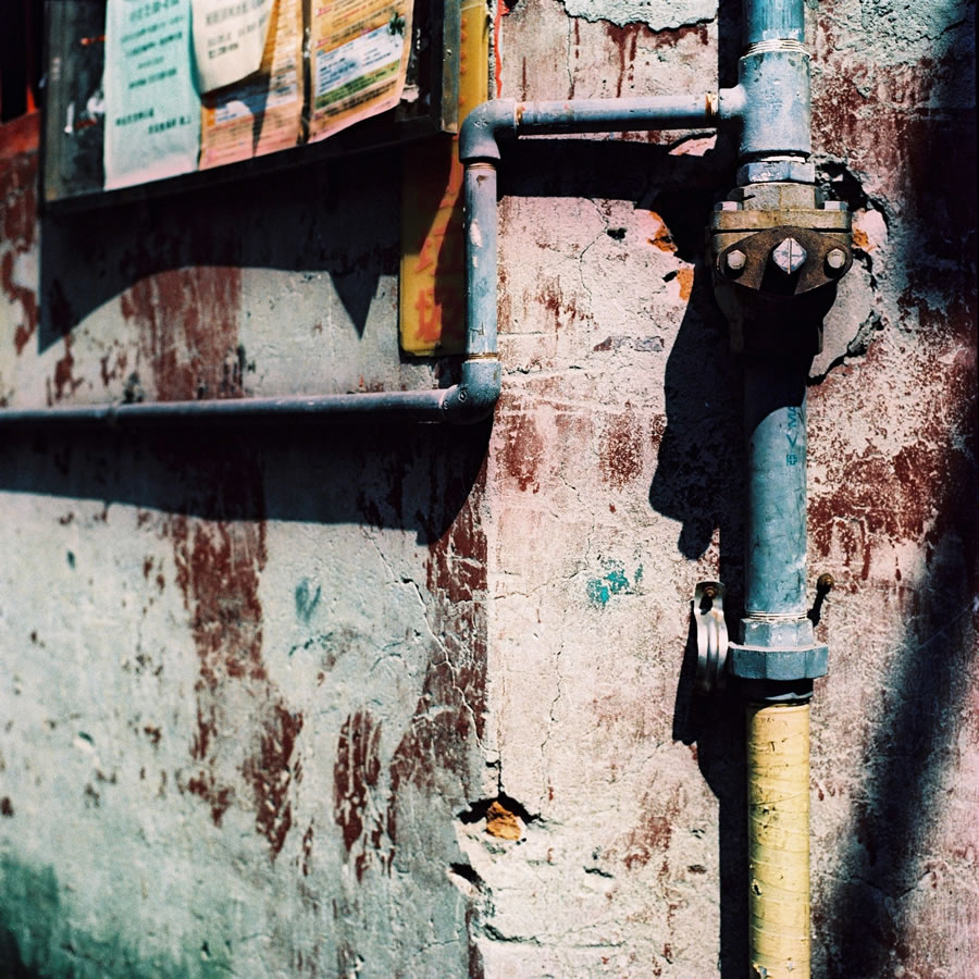 Photography: Rusted open – Shot on Kodak EKTACHROME E200 at EI 100 (120 format)