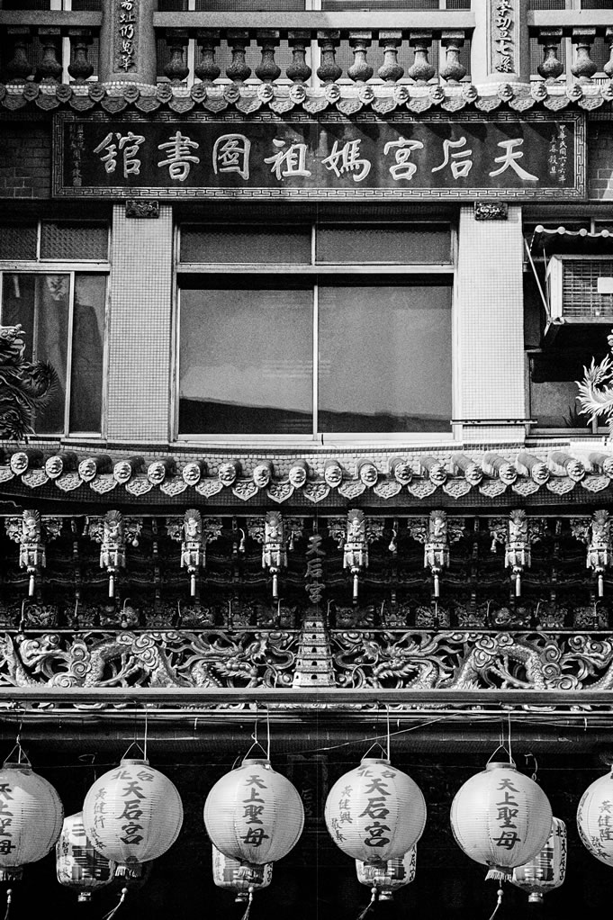 Photography: God’s library – Agfa Scala 200X (35mm)