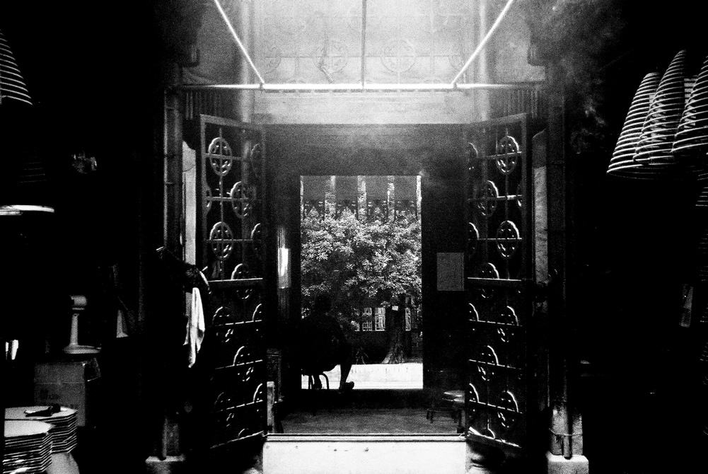 Photography: The gatekeeper – ILFORD FP4 PLUS (35mm format)