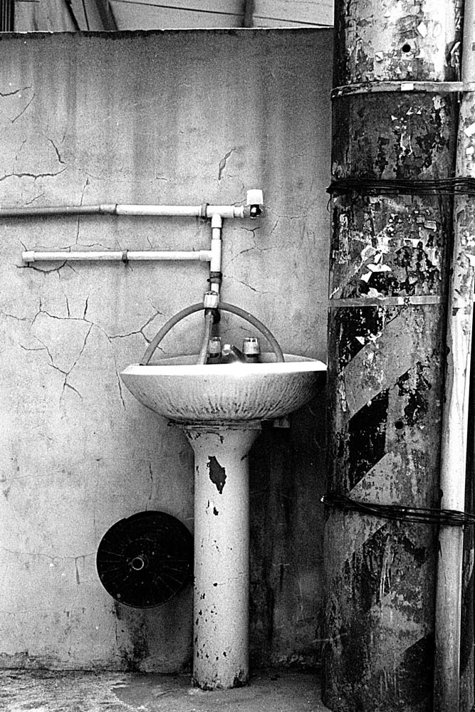 Film stock review: Lucky New SHD 100 Part 3 – 35mm EI 400 (bracketed +/- 1 stop)