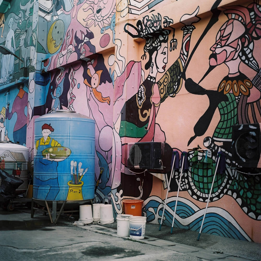 Photography: Back street mural – Shot on Kodak Portra 160VC (120)