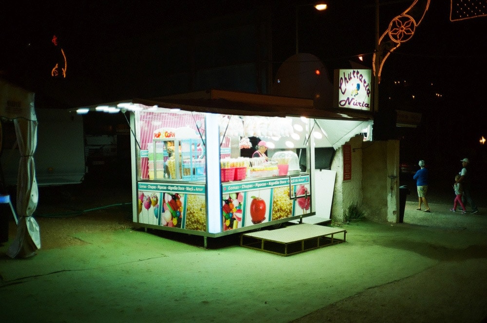 5 Frames… With Lomography Color Negative 800 (EI 800 / 35mm format / Olympus XA)