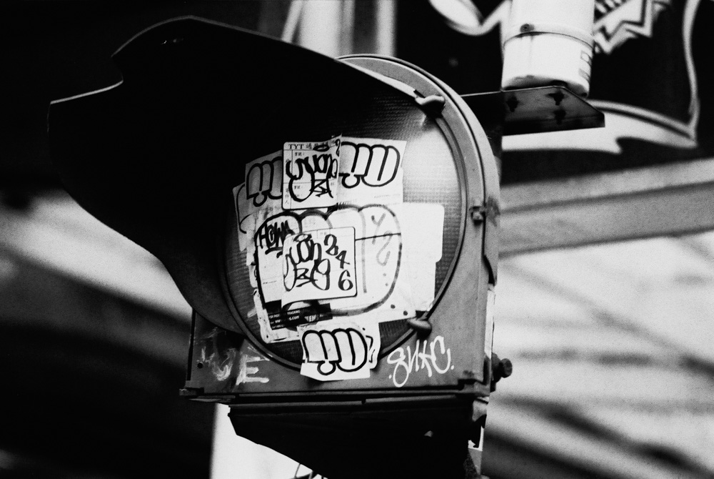 Photography: Lane control – Shot on Maco Eagle AQS 400 at EI 320 (35mm)