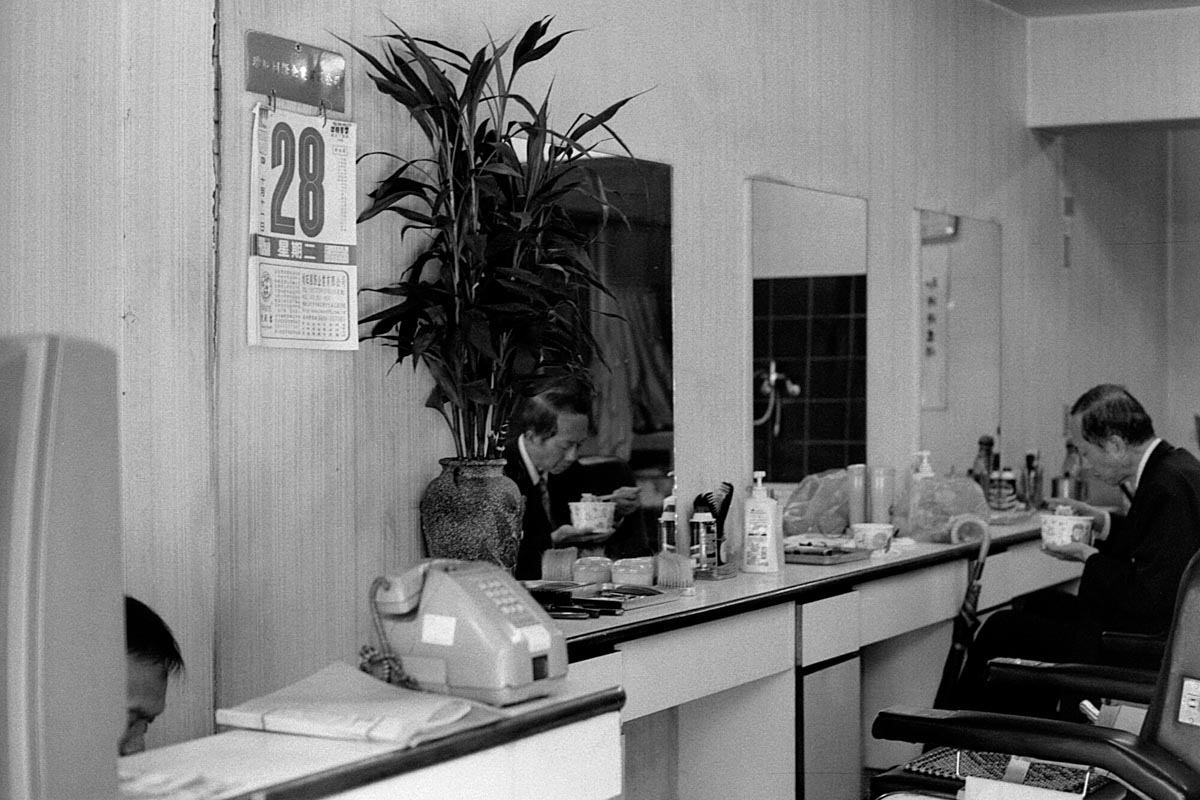 Photography: Lunch for three – Shot on ILFORD FP4 PLUS at EI 125 (35mm format)