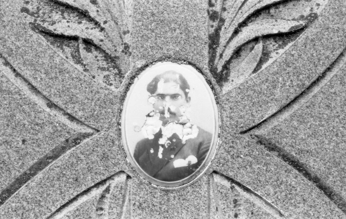 5 Frames… With Kosmofoto Mono 100 (EI 100 / 35mm format / Pentax K2)