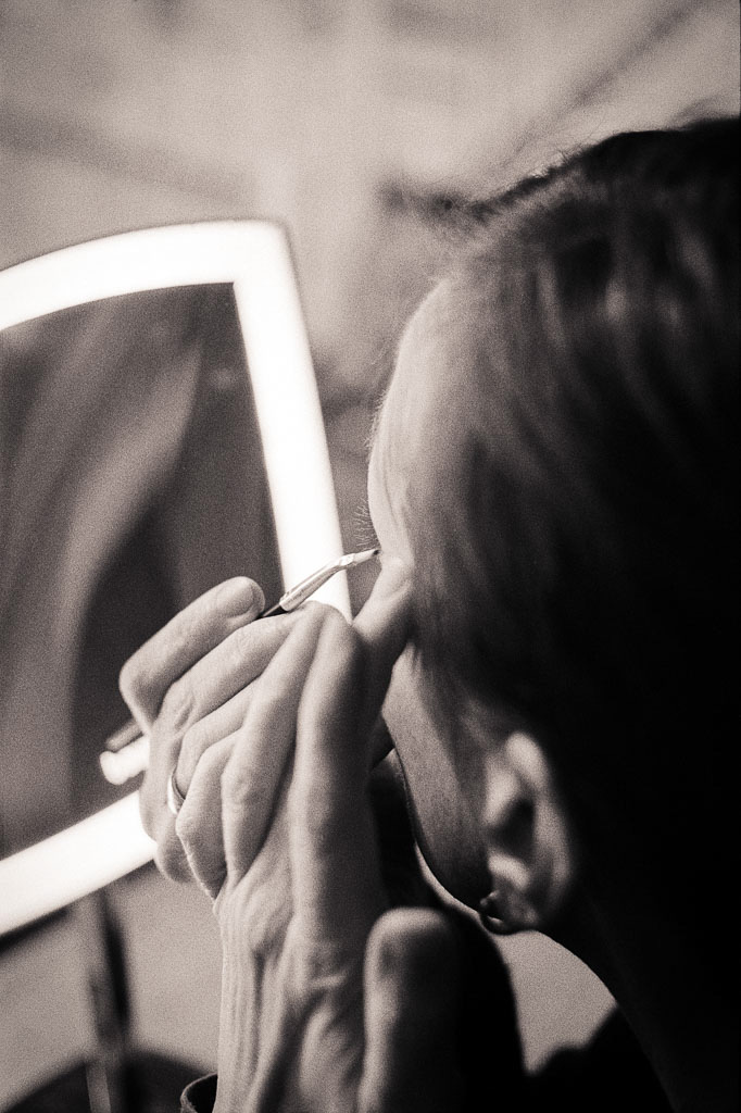 5 Frames… With ILFORD HP5 PLUS (EI 1600 / 35mm format / Chinon CE II Memotron)