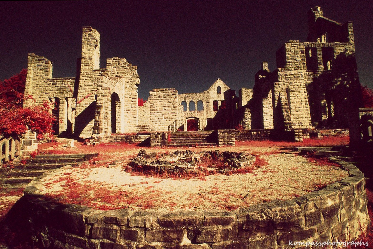 5 Frames… With Kodak Aerochrome III 1443 Infrared (EI 400 / 35mm format / Canon EOS-1N)