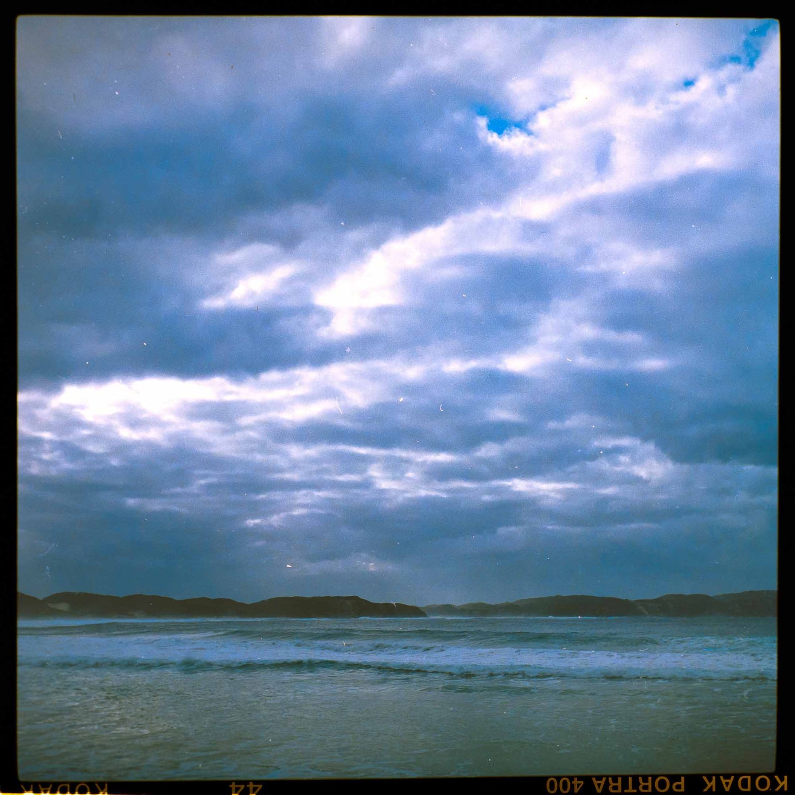 5 Frames… With Kodak Portra 400 (EI 400 / 120 format / Zeiss Ikon Nettar 517/16)