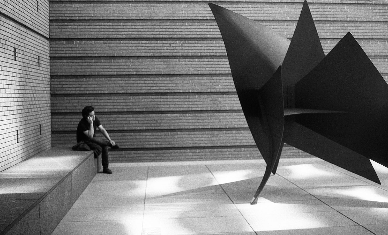 5 Frames… With Kodak Tri-X 400 (EI 400 / 35mm format / Nikon FM2)