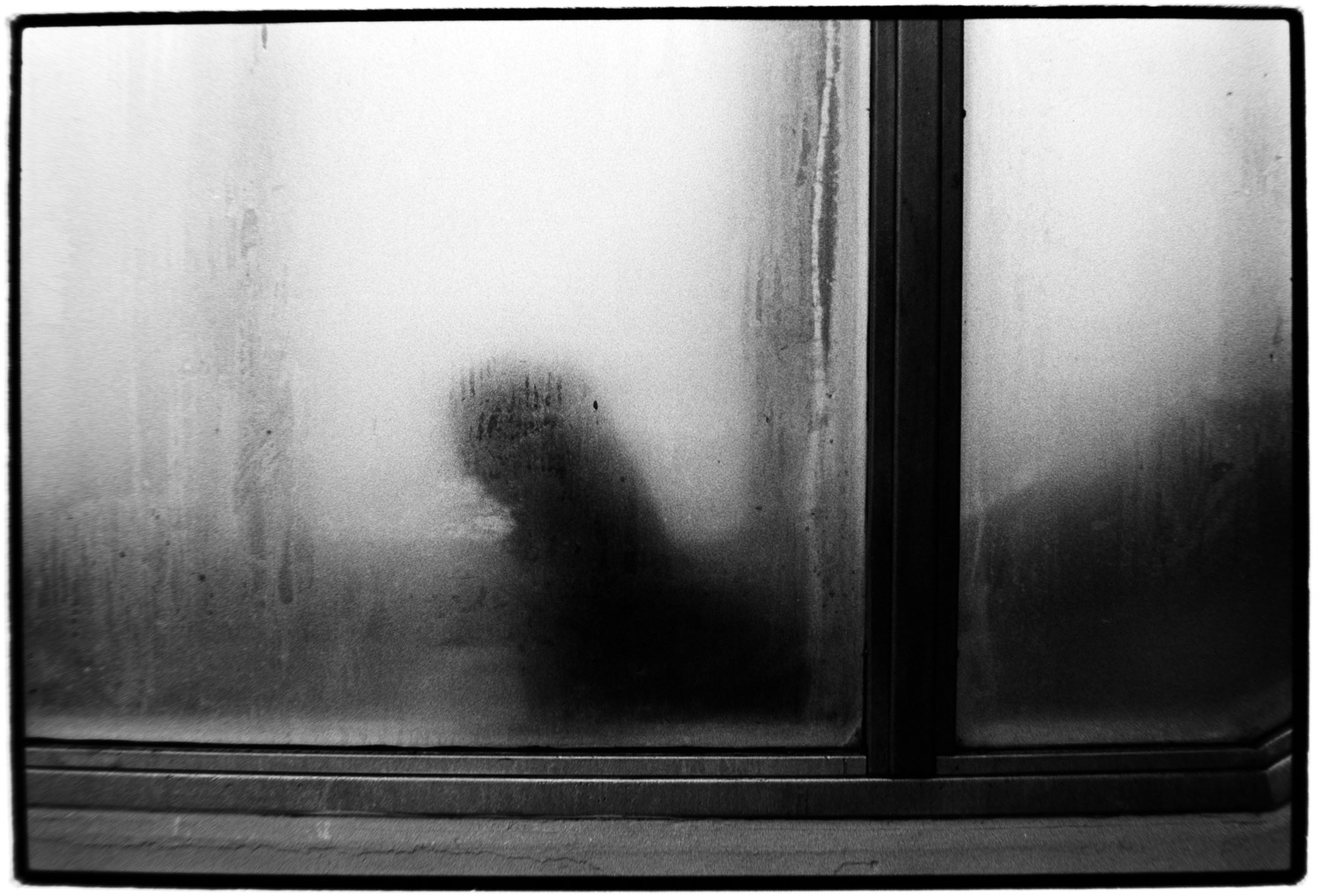 5 Frames… With Kodak EASTMAN Double-X 5222 (EI 200 / 35mm format / Nikon FE2)