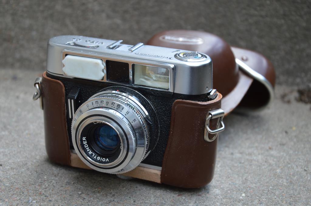 5 Frames… With Revolog 600nm (EI 200 / 35mm format / Voigtländer Vito CL)