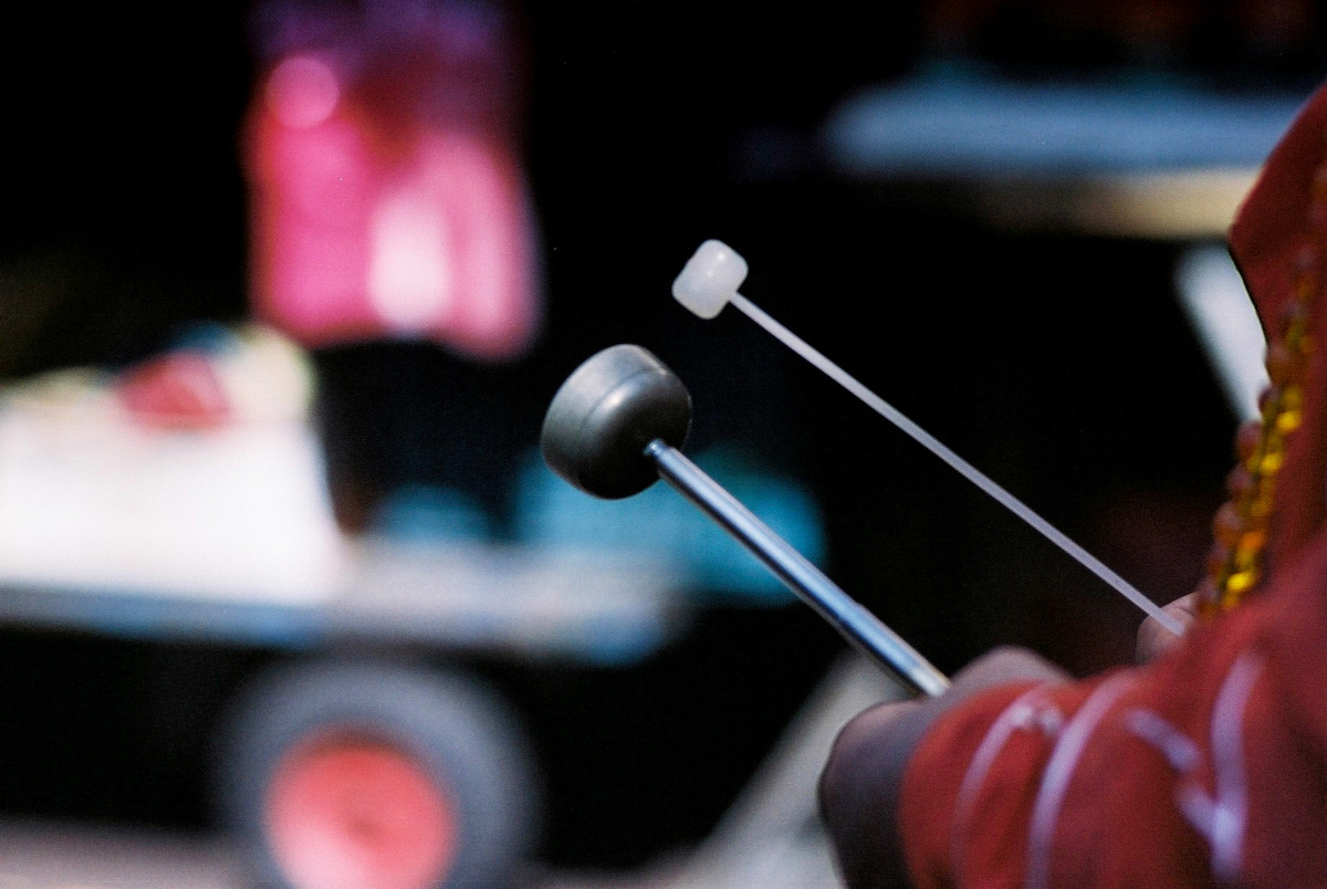 Photography: Chime / 引磬 / Yǐn Qìng – Shot on Lomography Color Negative 100 at EI 100 (35mm format)