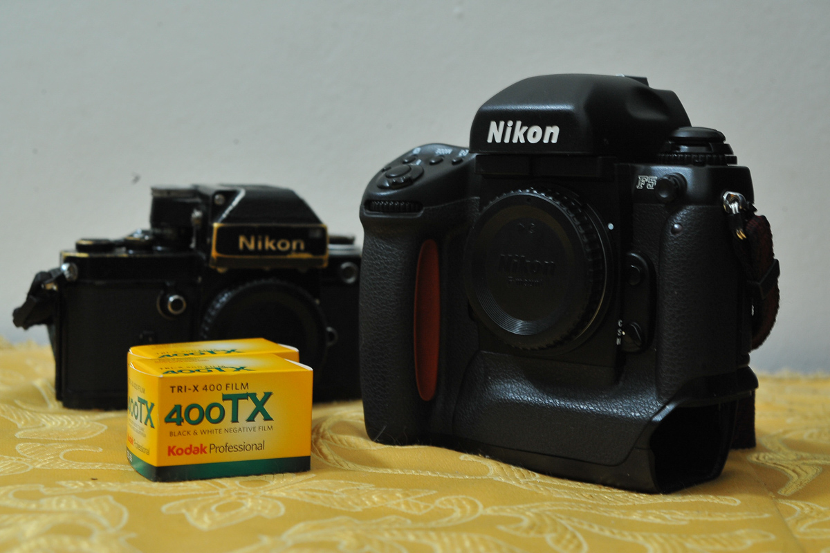 5 Frames… With Kodak Tri-X 400 (EI 1600 / 35mm format / Nikon F5)