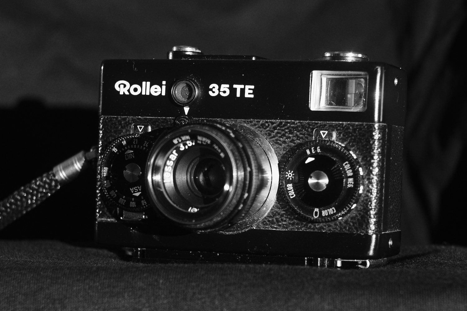 5 Frames… With Film Washi F (EI 100 / 35mm format / Rollei 35TE)