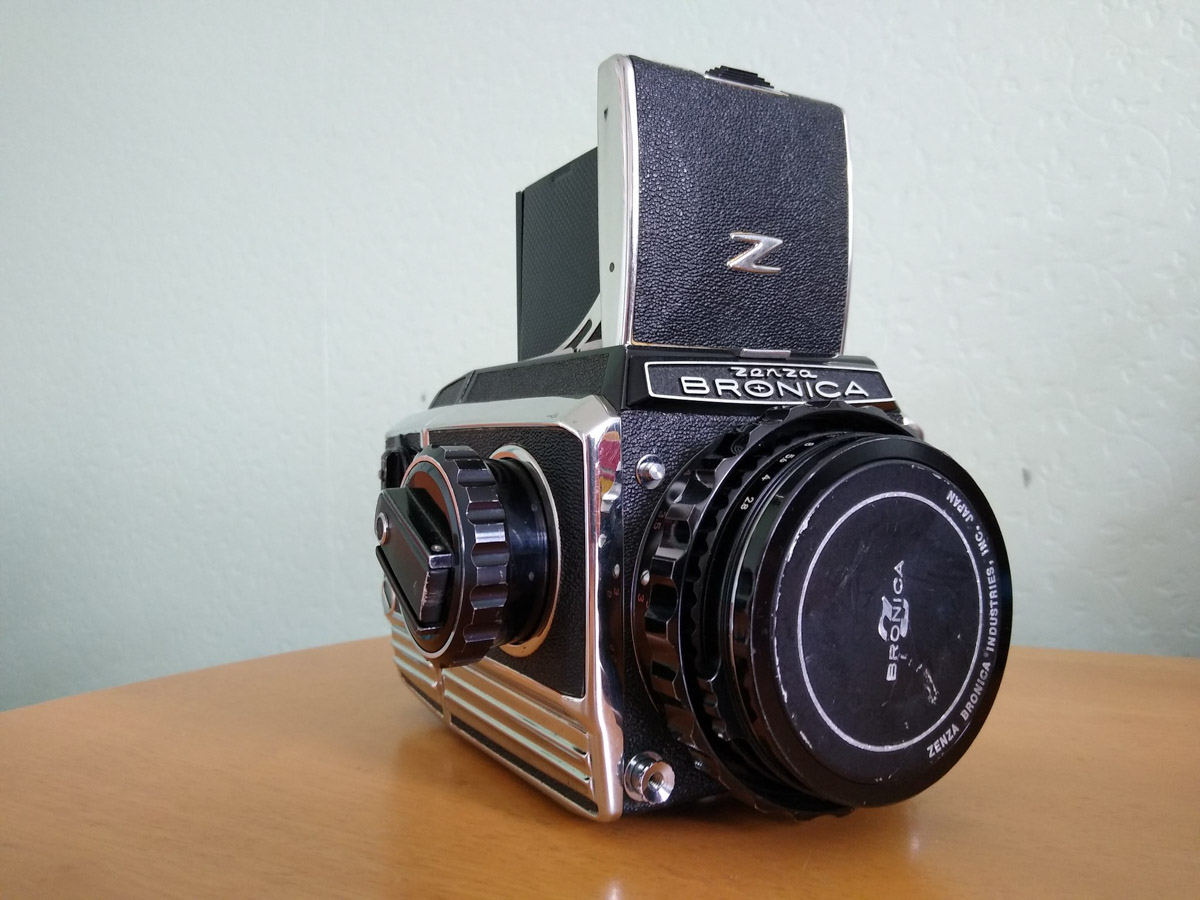 5 Frames… On the greatest film in existence, Kodak Ektar 100 (EI 100 / 120 format / Zenza Bronica S2A)