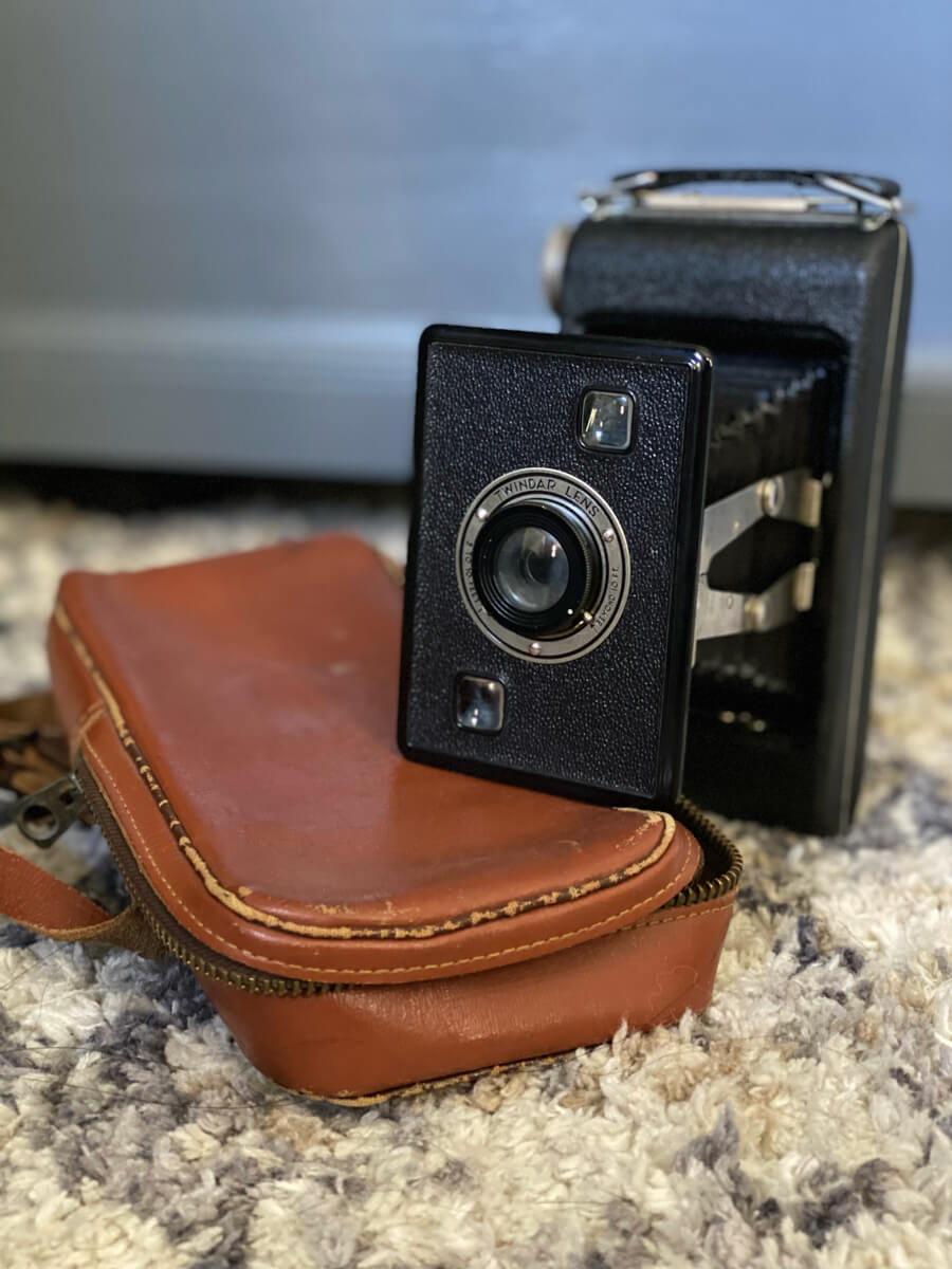 5 Frames… With my late grandmother’s Kodak Jiffy Six-20 Series II, and my first ever roll of 120 (620) film