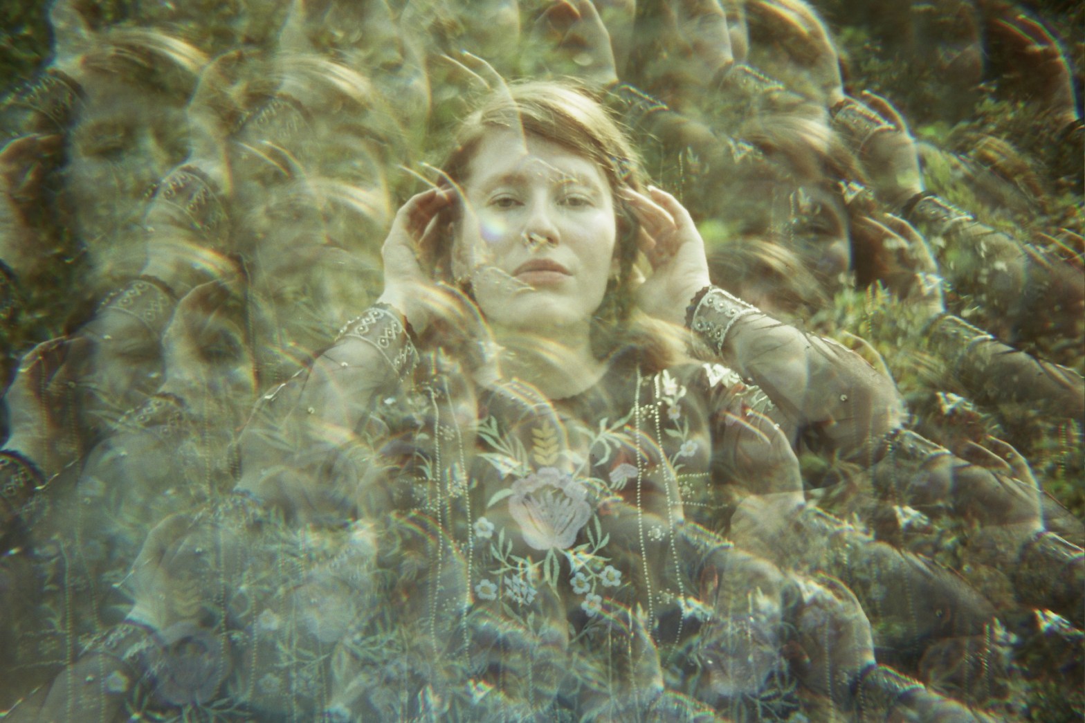 5 Frames... With Kaleidoscope and Cinestill 50D (35mm Format / EI 50 / Canon AE-1 + Canon FD 50mm f/1.8) - Julia Beyer