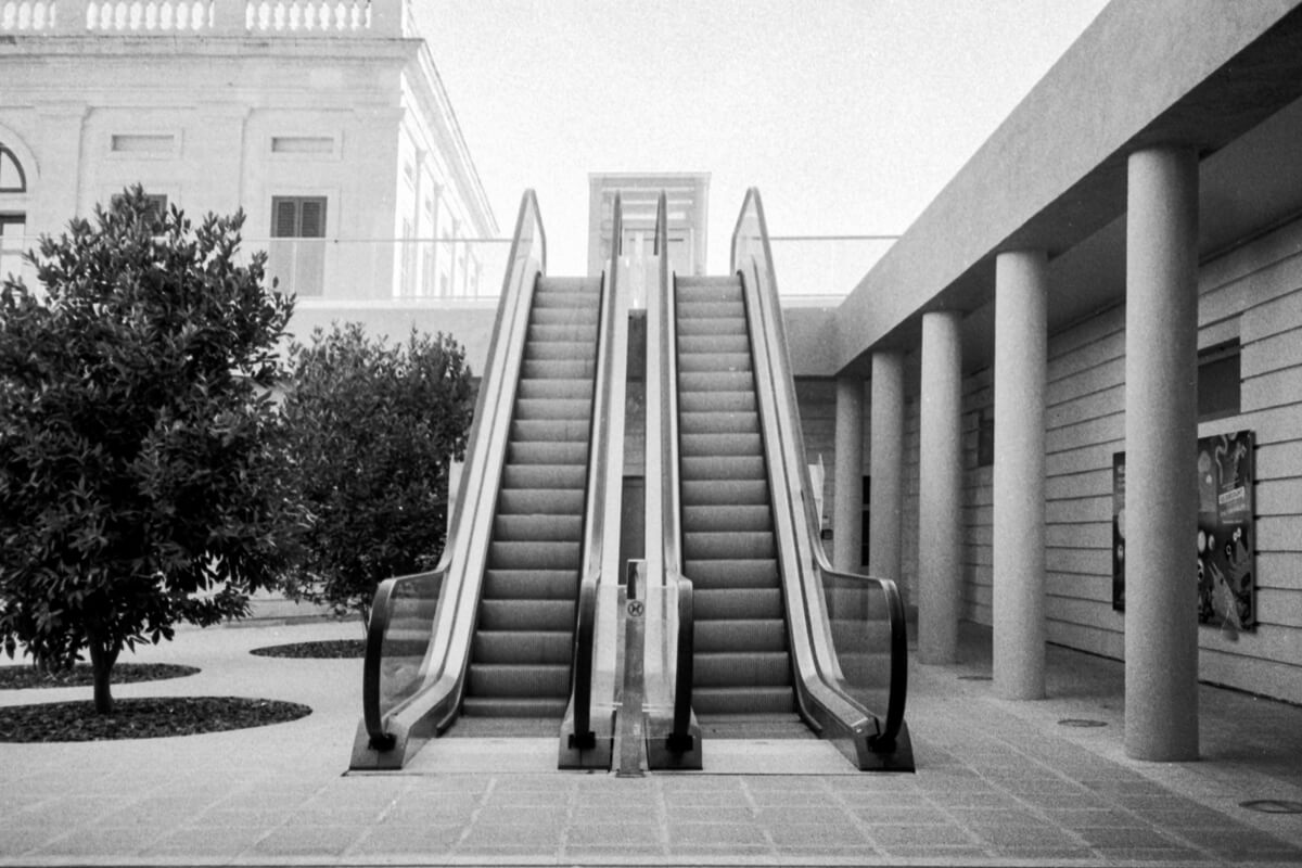 5 Frames... From a car boot sale win on Fomapan 400 Action (35mm Format / EI 400 / Olympus MJU) - by Victor Cachia