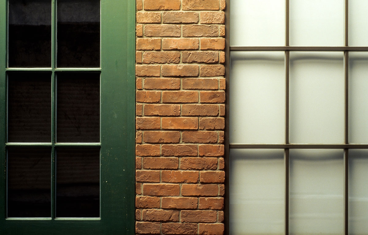 Photography: Split #07 – Shot on Kodak EKTACHROME E100 at EI 100 (35mm format)